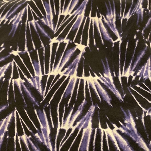 100% Silk blouse. - Picture 5 of 11